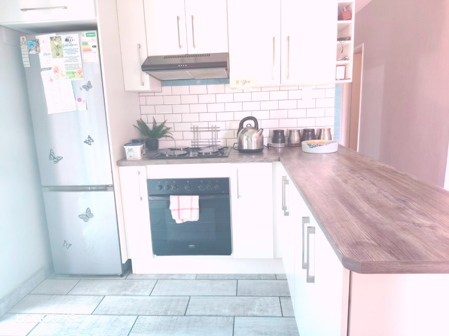 3 Bedroom Property for Sale in Silversands Western Cape